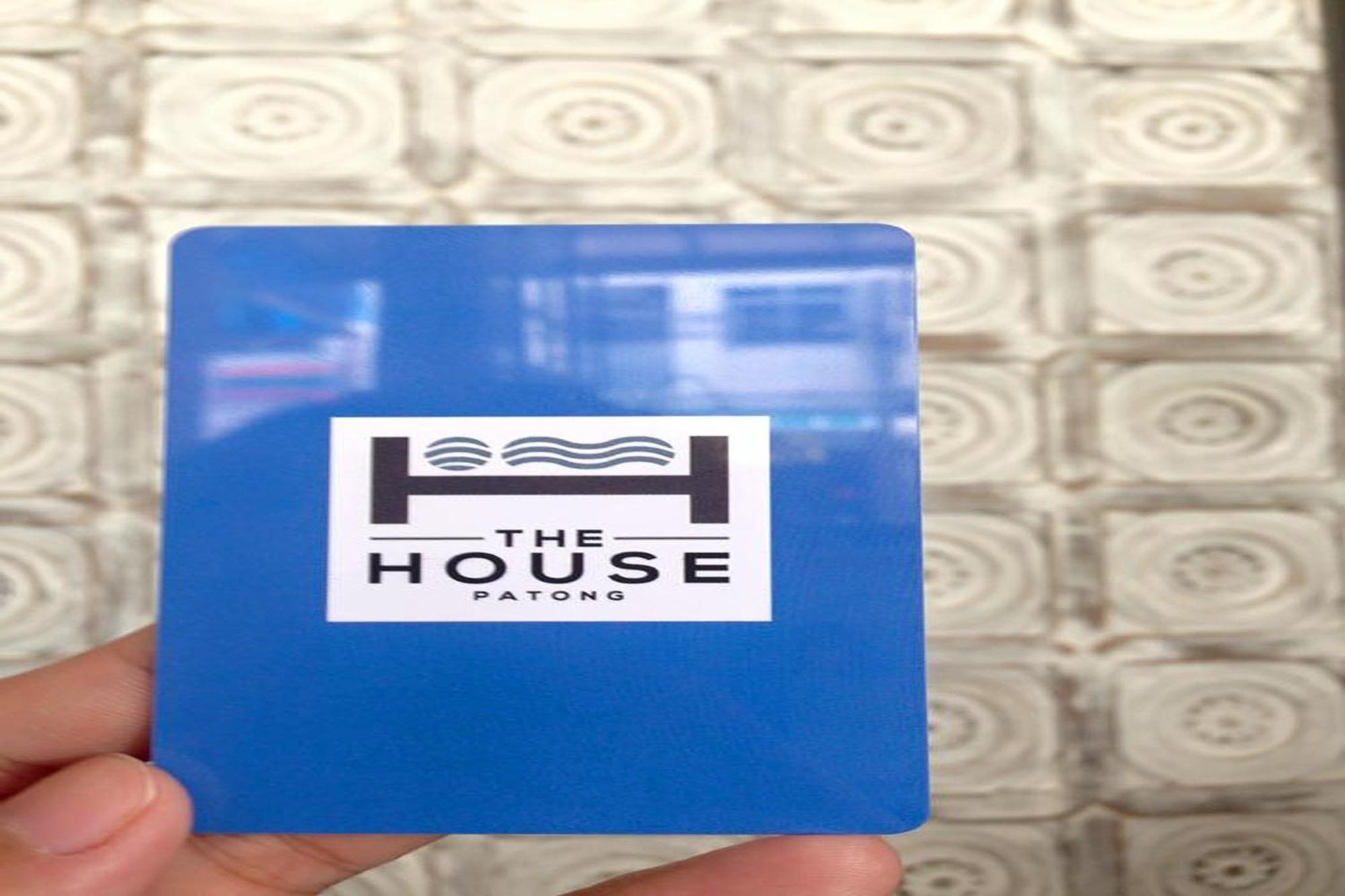 The House Patong Hotel Buitenkant foto